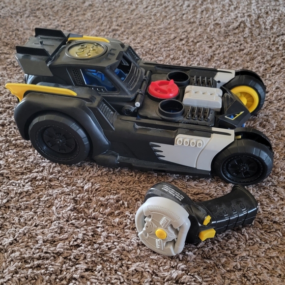 Fisher-Price Imaginext DC Batman Toy Transforming Batmobile w/‎ Lights & Sounds - Picture 1 of 4